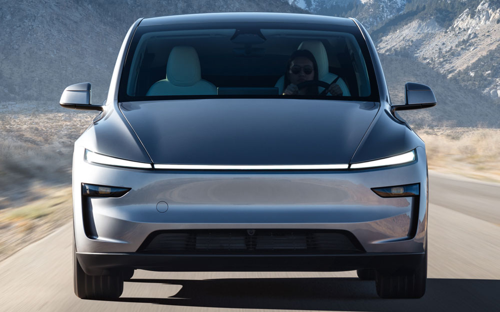 Frontale Anteriore di Tesla Model Y 2025